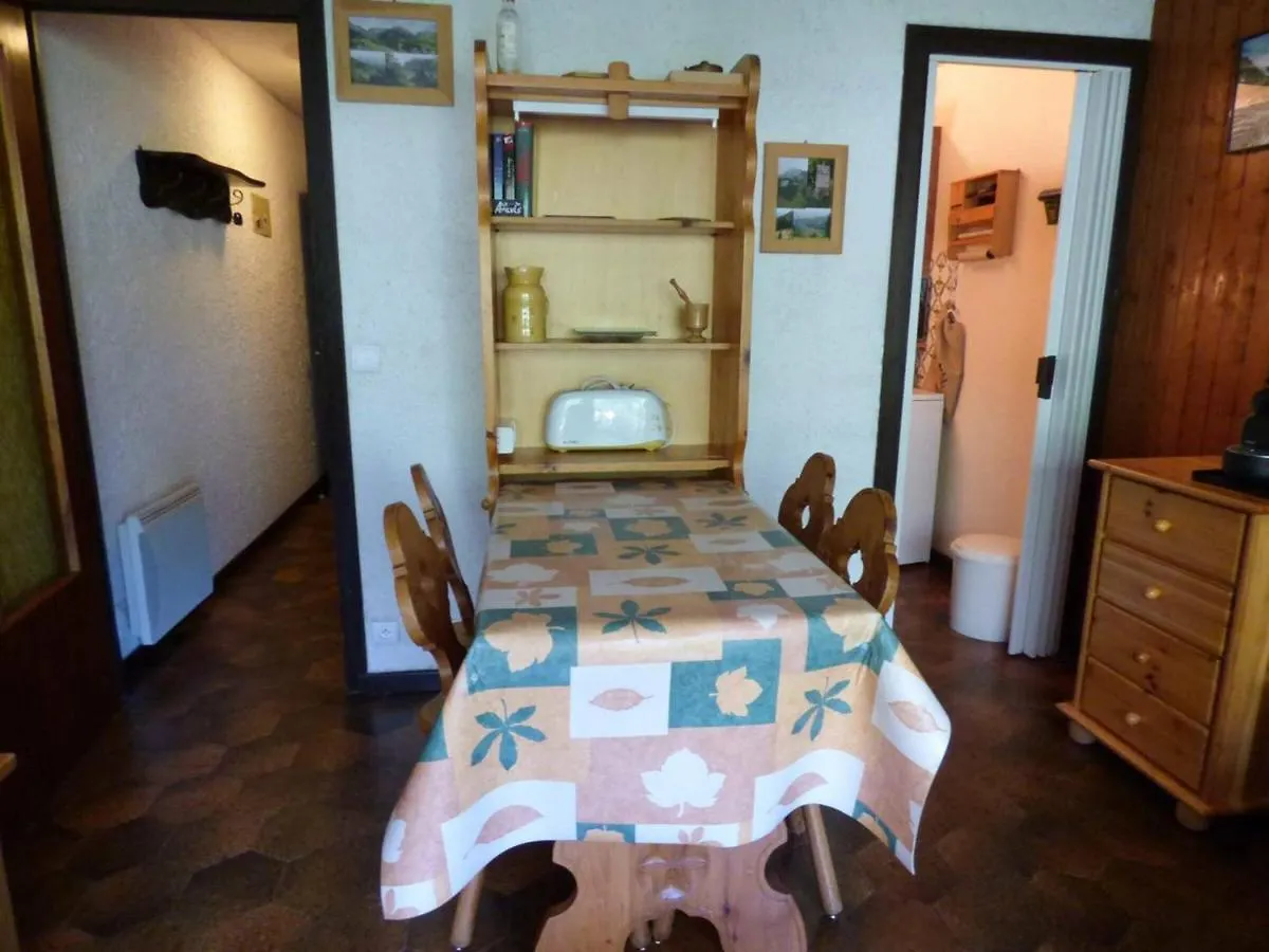 Apartment Studio Le Grand-Bornand, 1 Piece, 4 Personnes - Fr-1-458-105 France